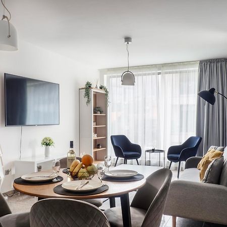 Julie'S Sunny Cozy Apartment With Balcony София Экстерьер фото